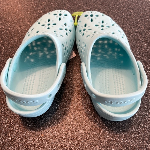 NWT CROCS Kids' Classic Floral Cut Out Clog - Picture 3 of 9